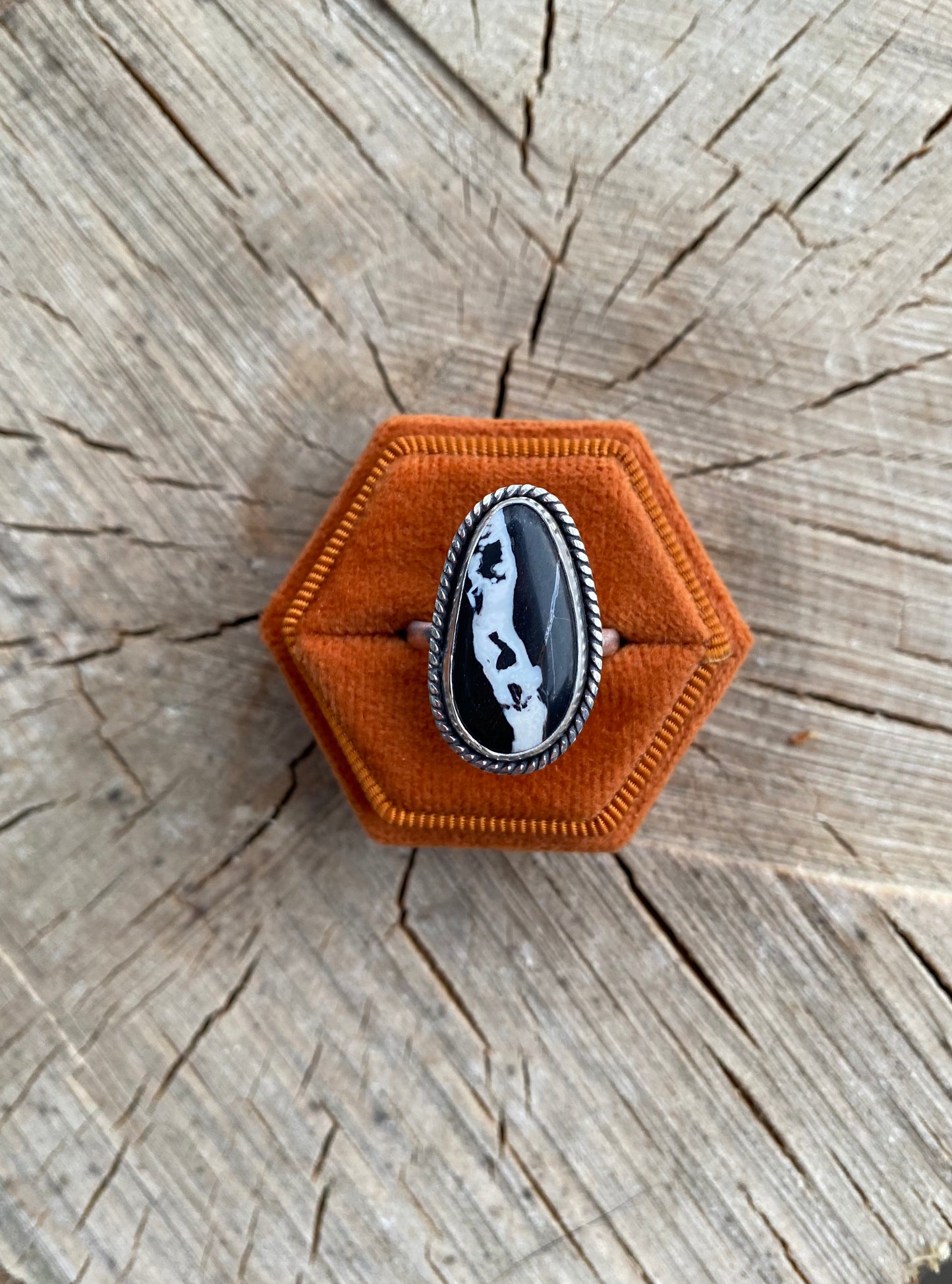 White Buffalo Turquoise Cowboy Ring | size 8