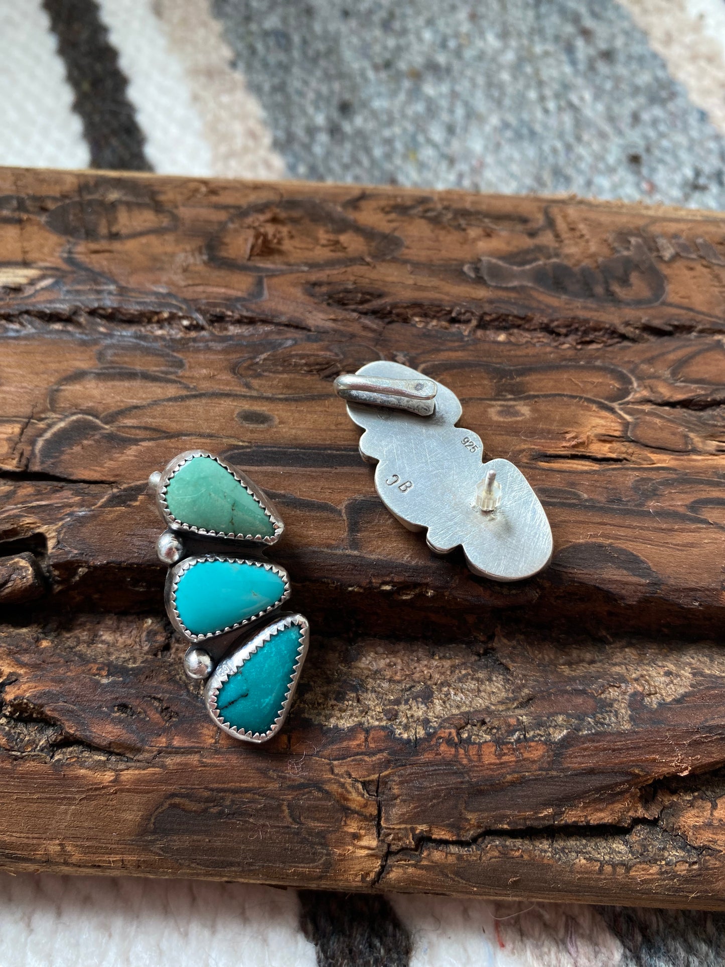 Carico Lake Turquoise Climbers